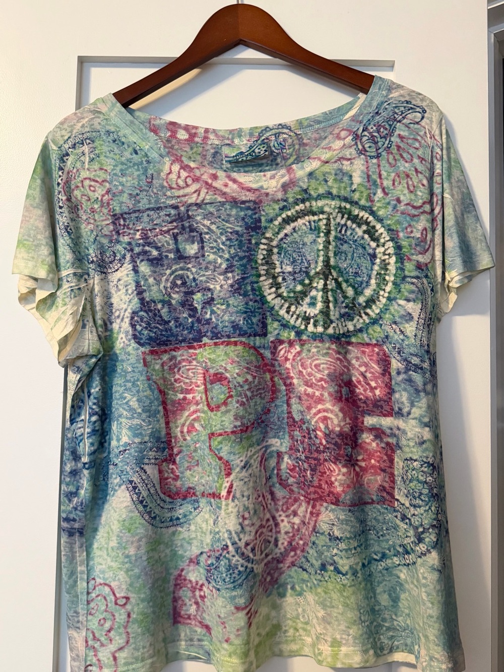 Women’s Hope and Peace Graphic Short-Sleeve Tee in Multicolor